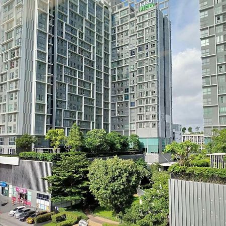 Ideo Mobi Condo Bangkok Exterior foto